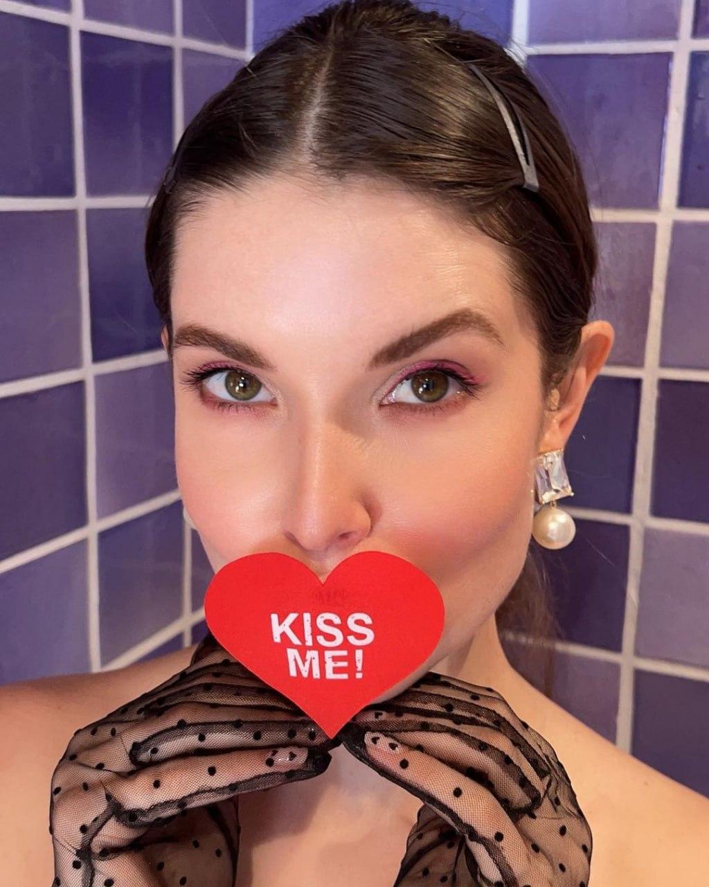 Amanda Cerny Valentines Day Kiss Me Pasties Onlyfans Set Leaked