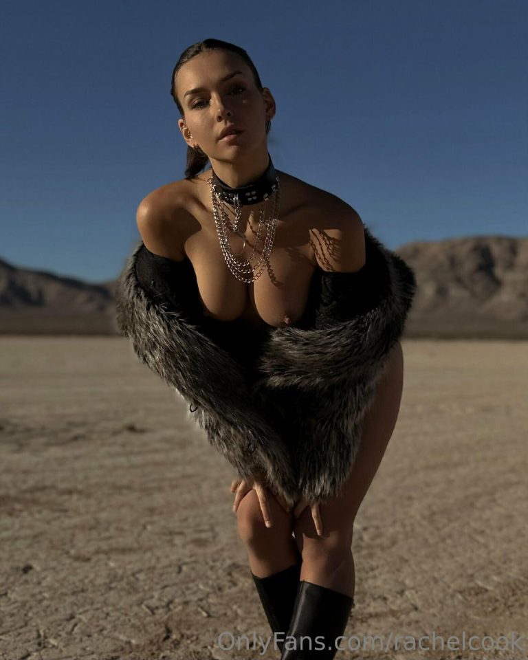 Rachel Cook Naked Desert Modeling Photoshoot Set Leaked