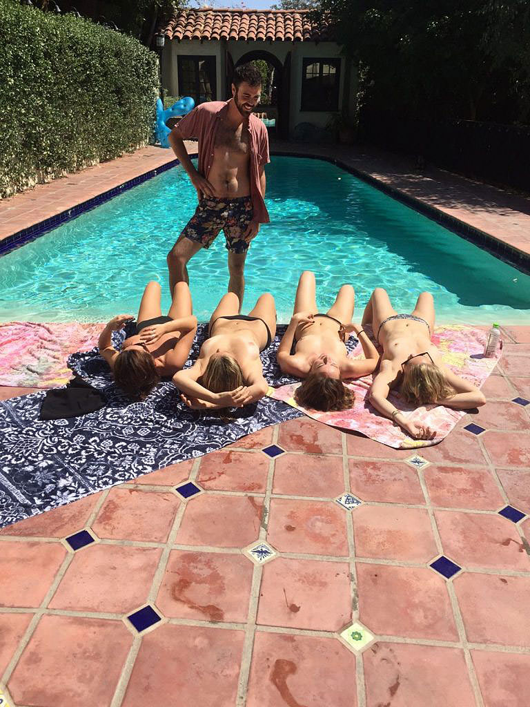Dakota Johnson Nudes Leaks 10