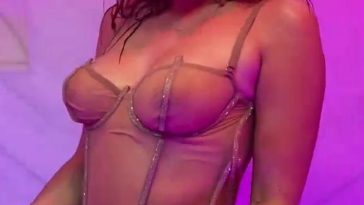 Bella Thorne Lingerie Shower Onlyfans Video Leaked