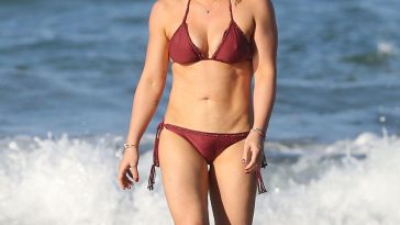 Hilary Duff Bikini Beach Candid Set Leaked