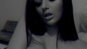 Julia Tica Nude Boob Squeeze Onlyfans Video Leaked